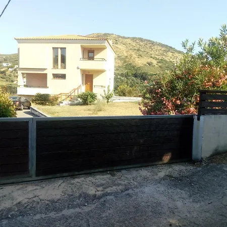 Апартаменты Aphrodine's Paralia (Evia)